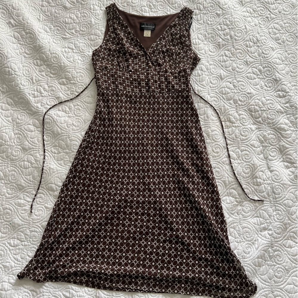 Elegant brown/white sleeveless dress by Connected apparel in size 8